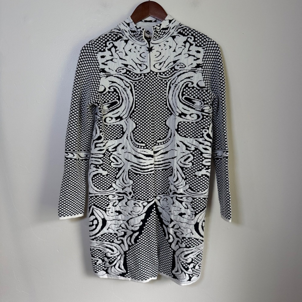Chico's‎ Intarsia Knit Damask Graphic Longline Cardigan Size 0 Black White